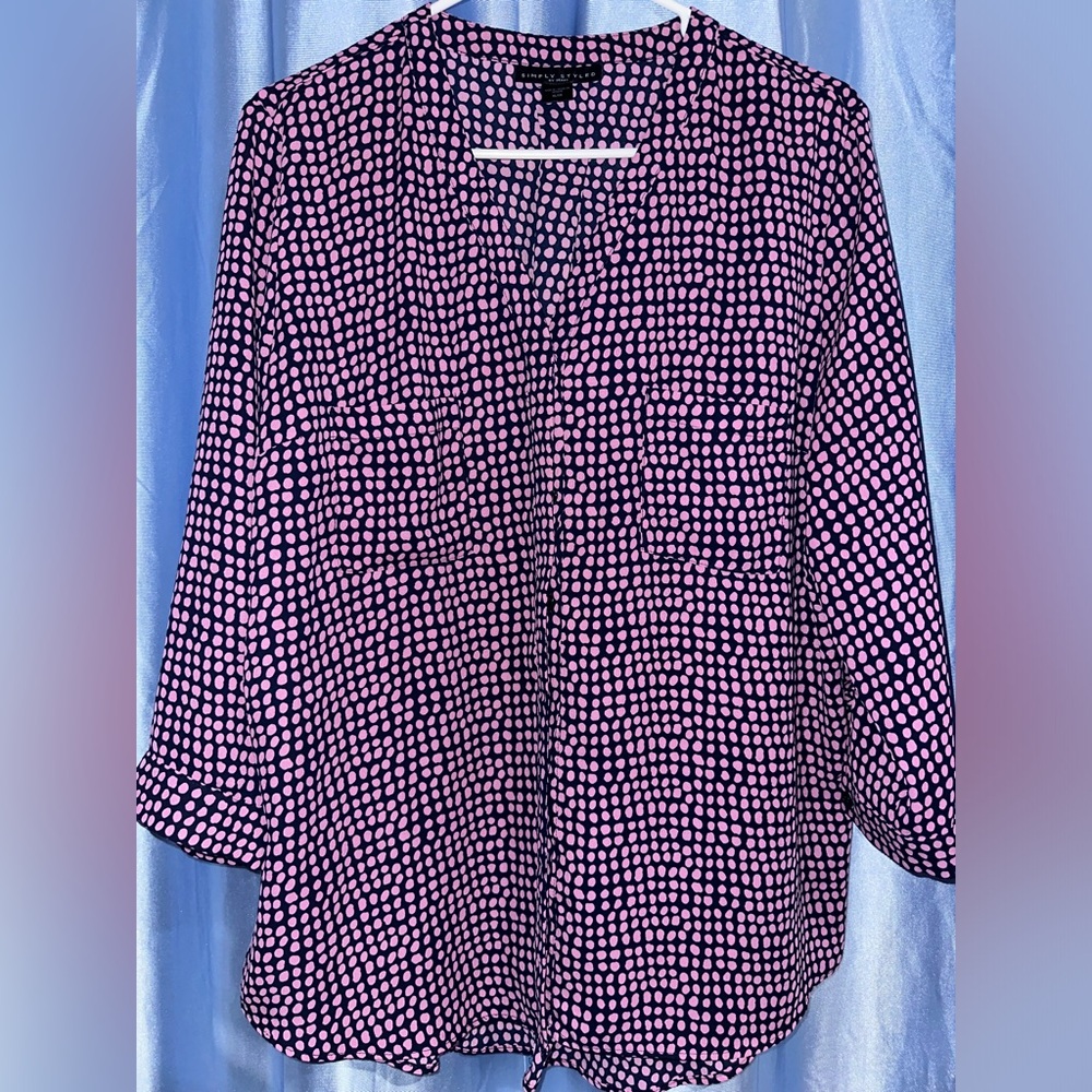 Lovely blouse Black with pink polkadots